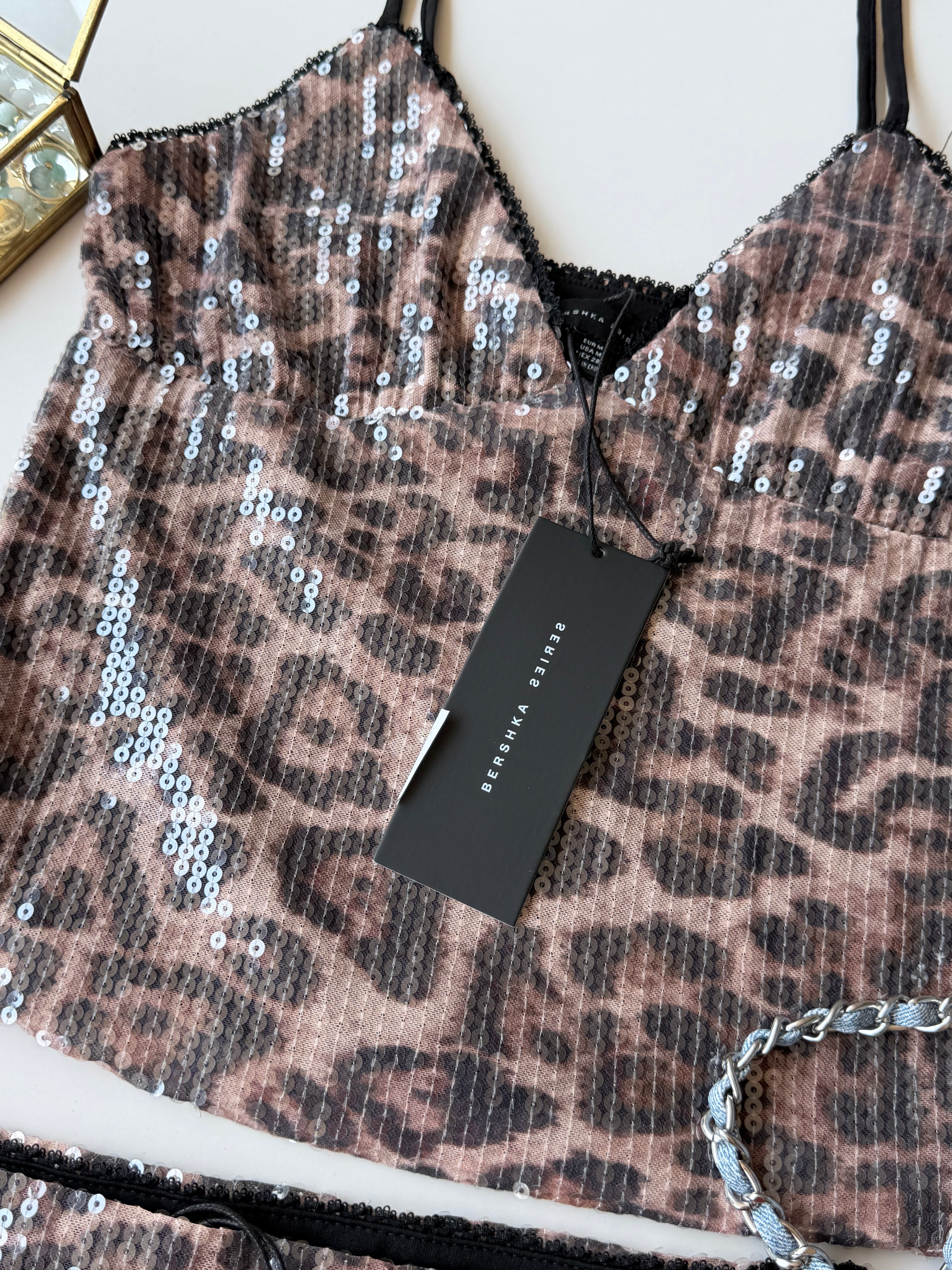 Conjunto BERSHKA de leopardo