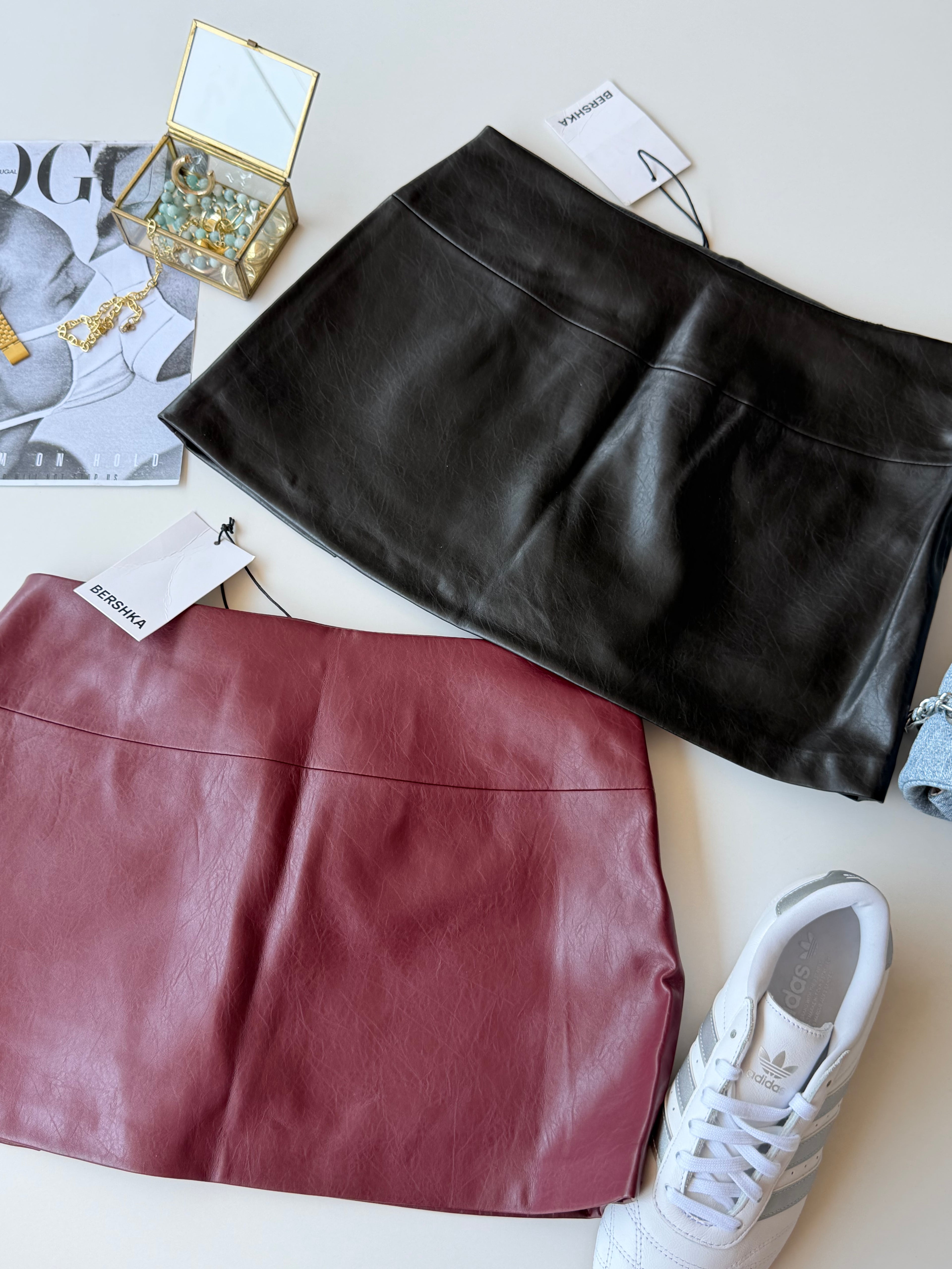 Falda polipiel BERSHKA