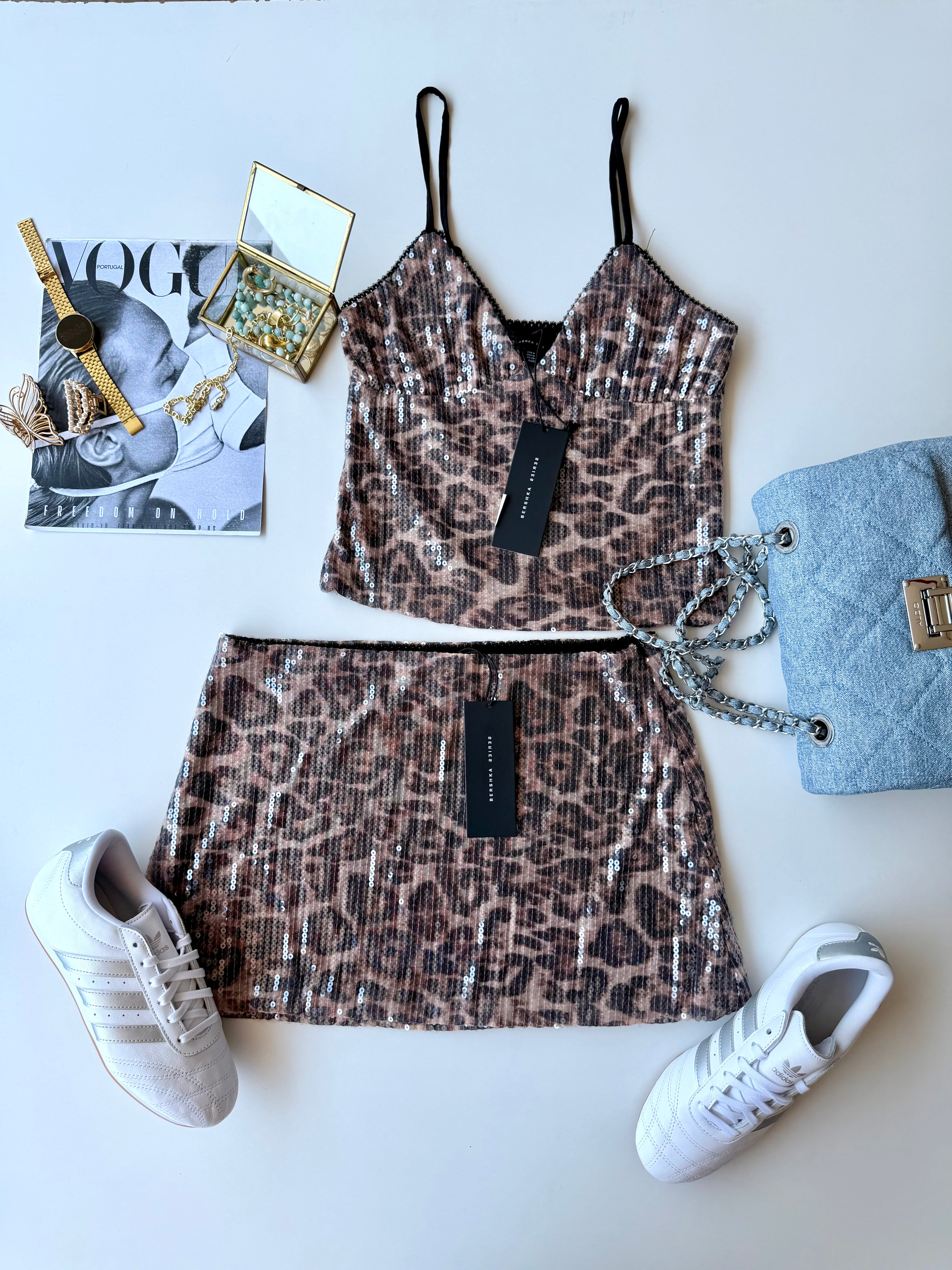 Conjunto BERSHKA de leopardo