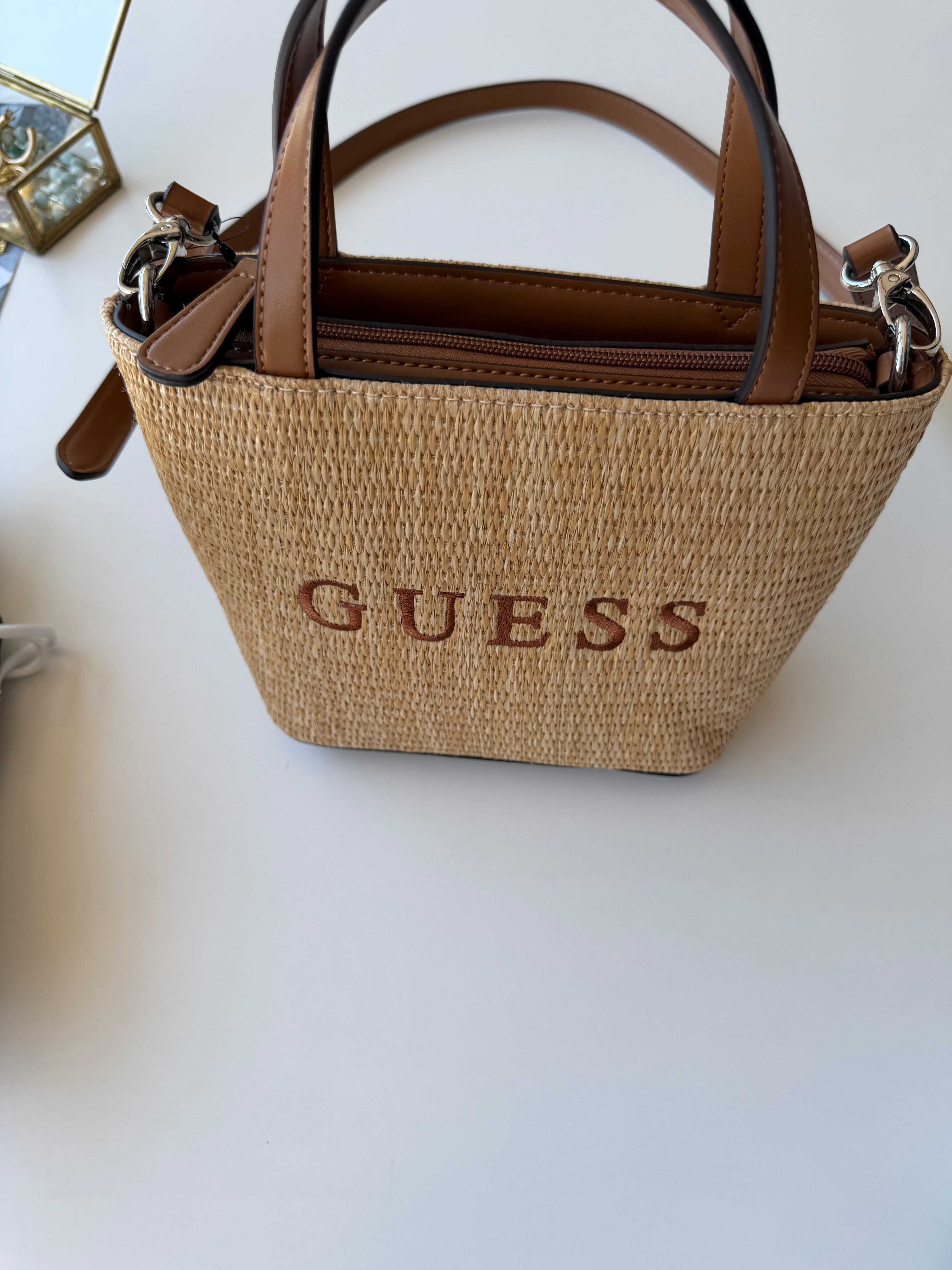 Bolsa Guess mimbre