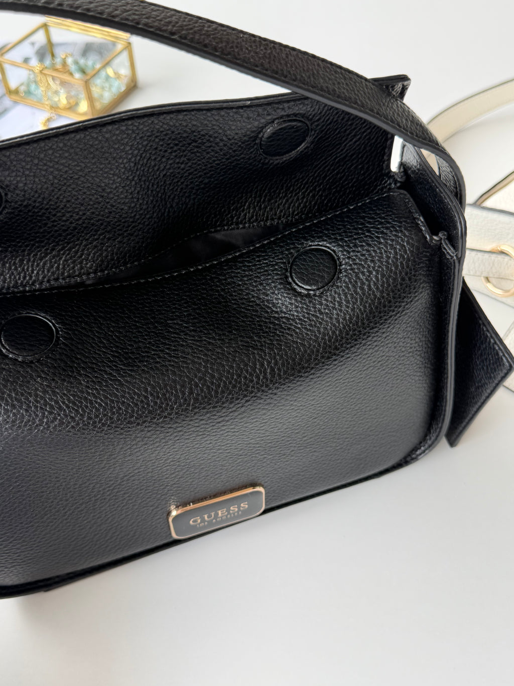Bolsa shoulder bag Guess con tarjetero