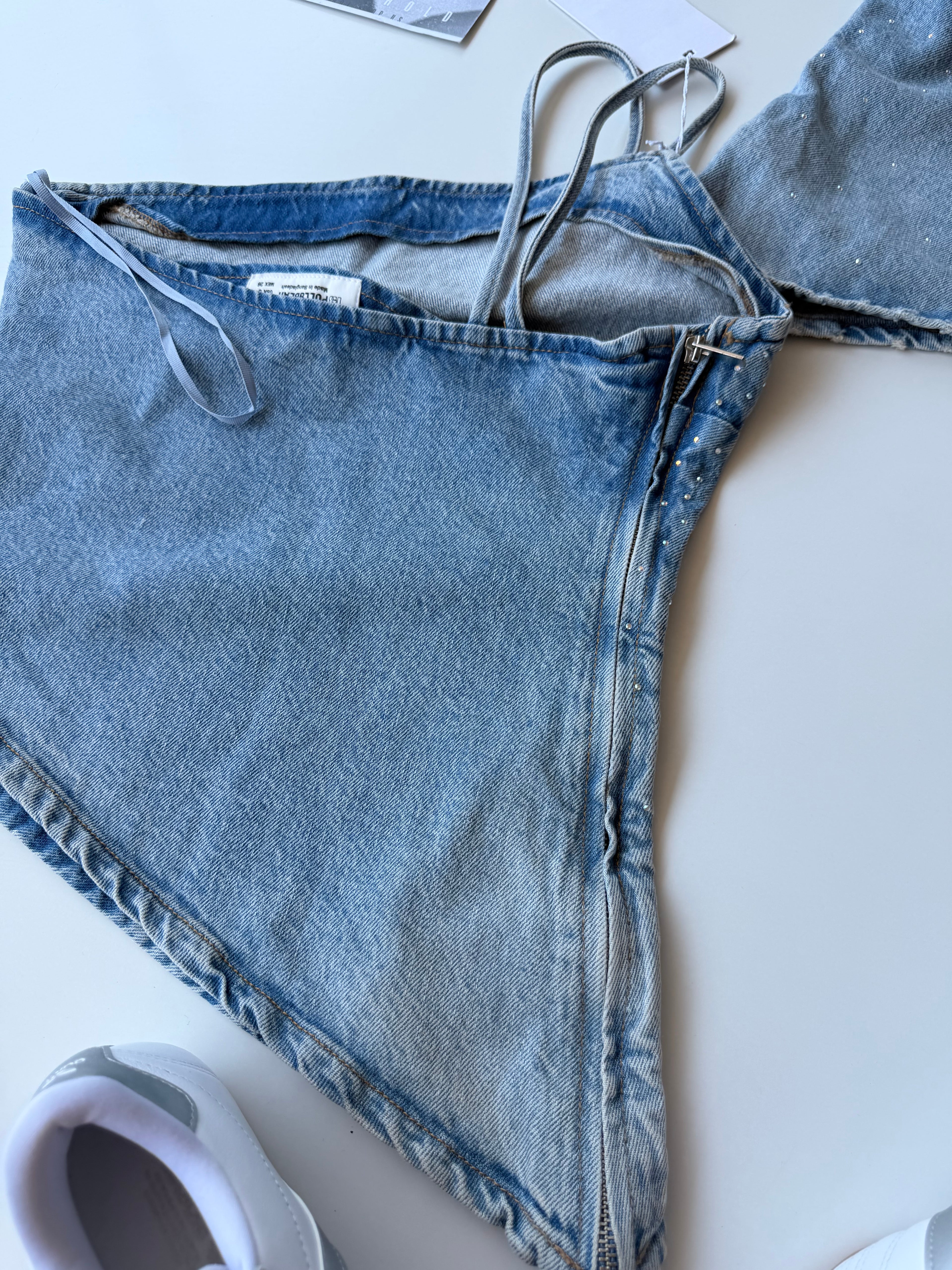 Top asimetrico denim
