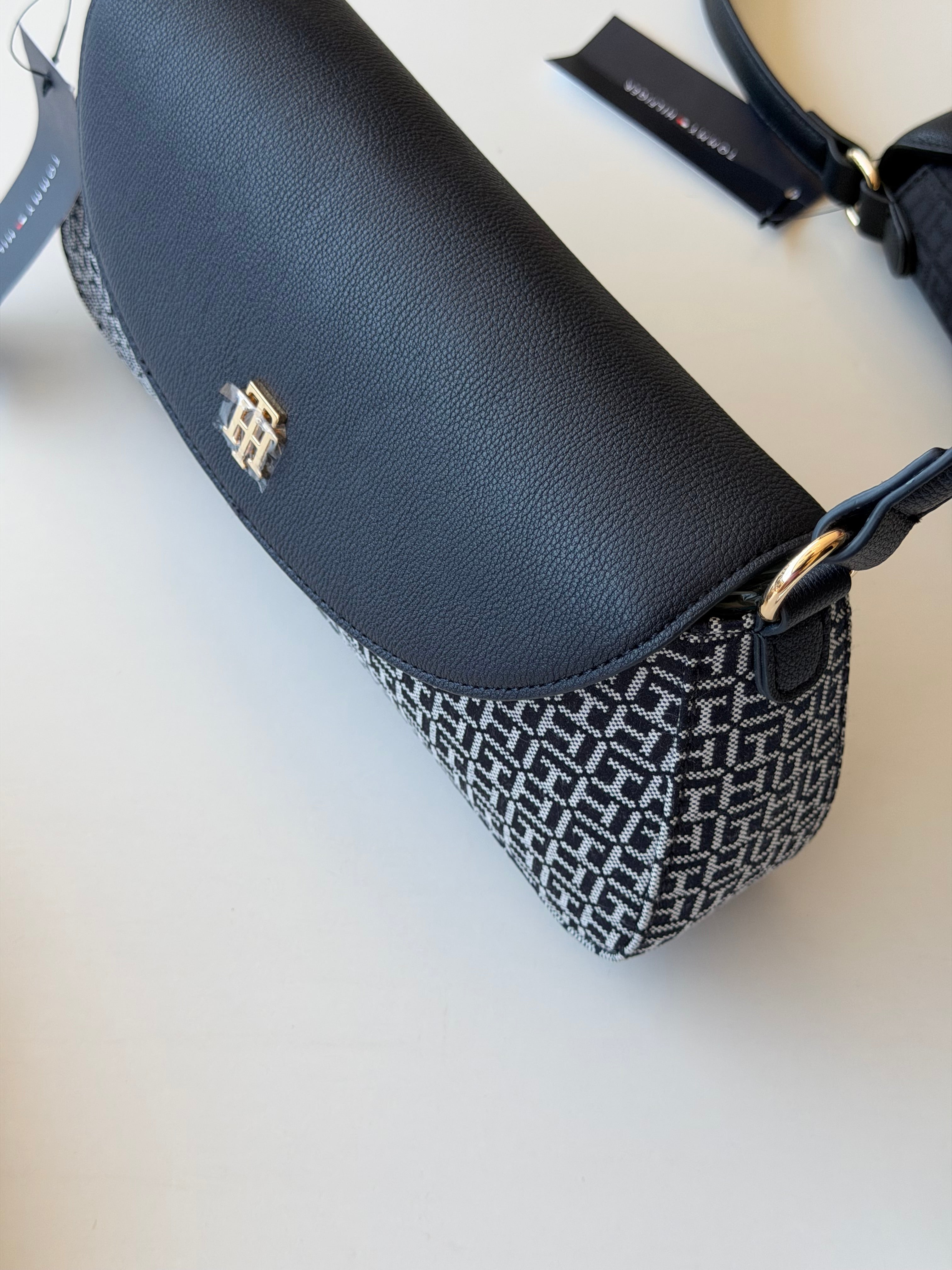 Bolsa shoulder bag Tommy Hilfiger