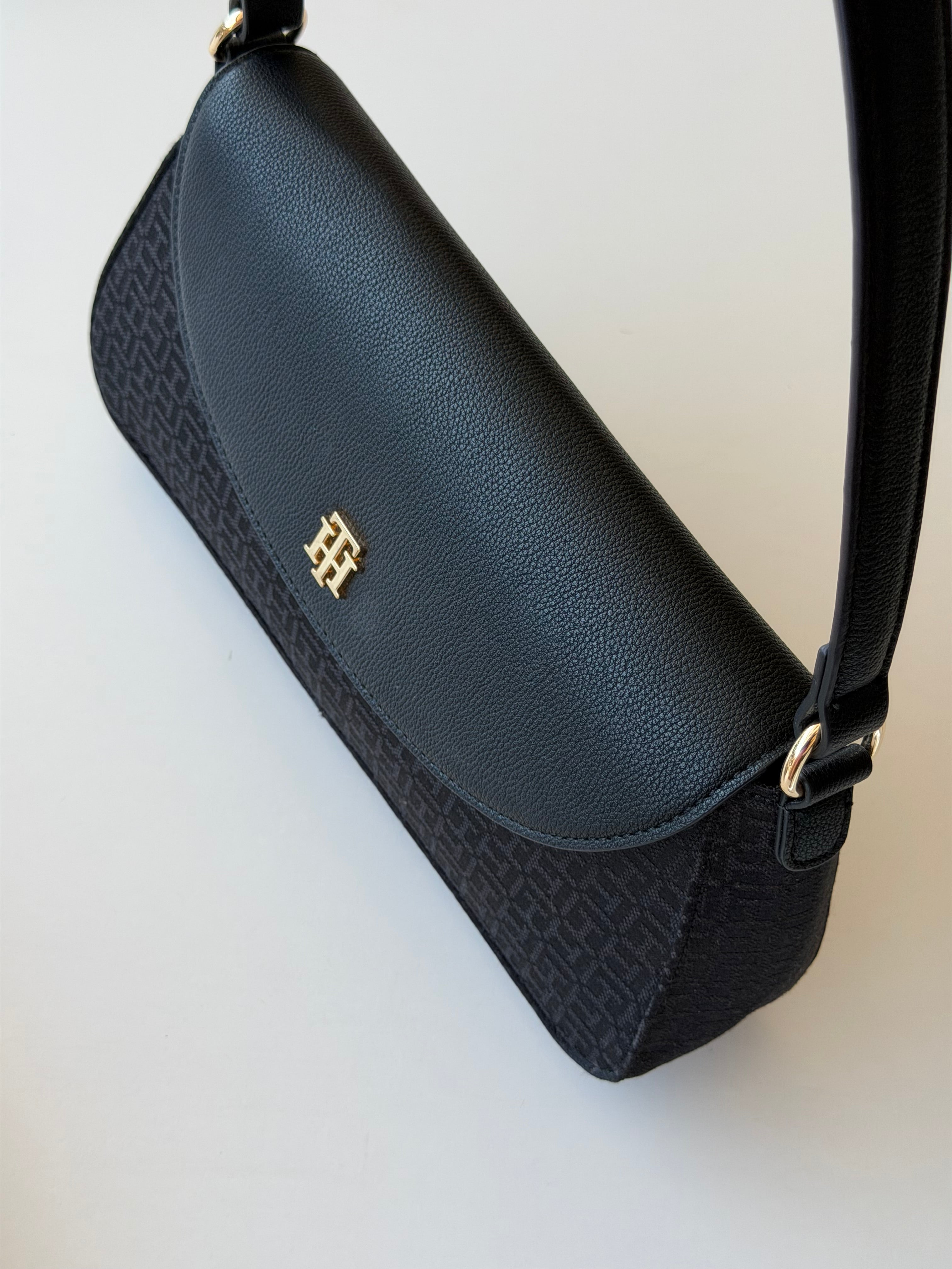 Bolsa shoulder bag Tommy Hilfiger
