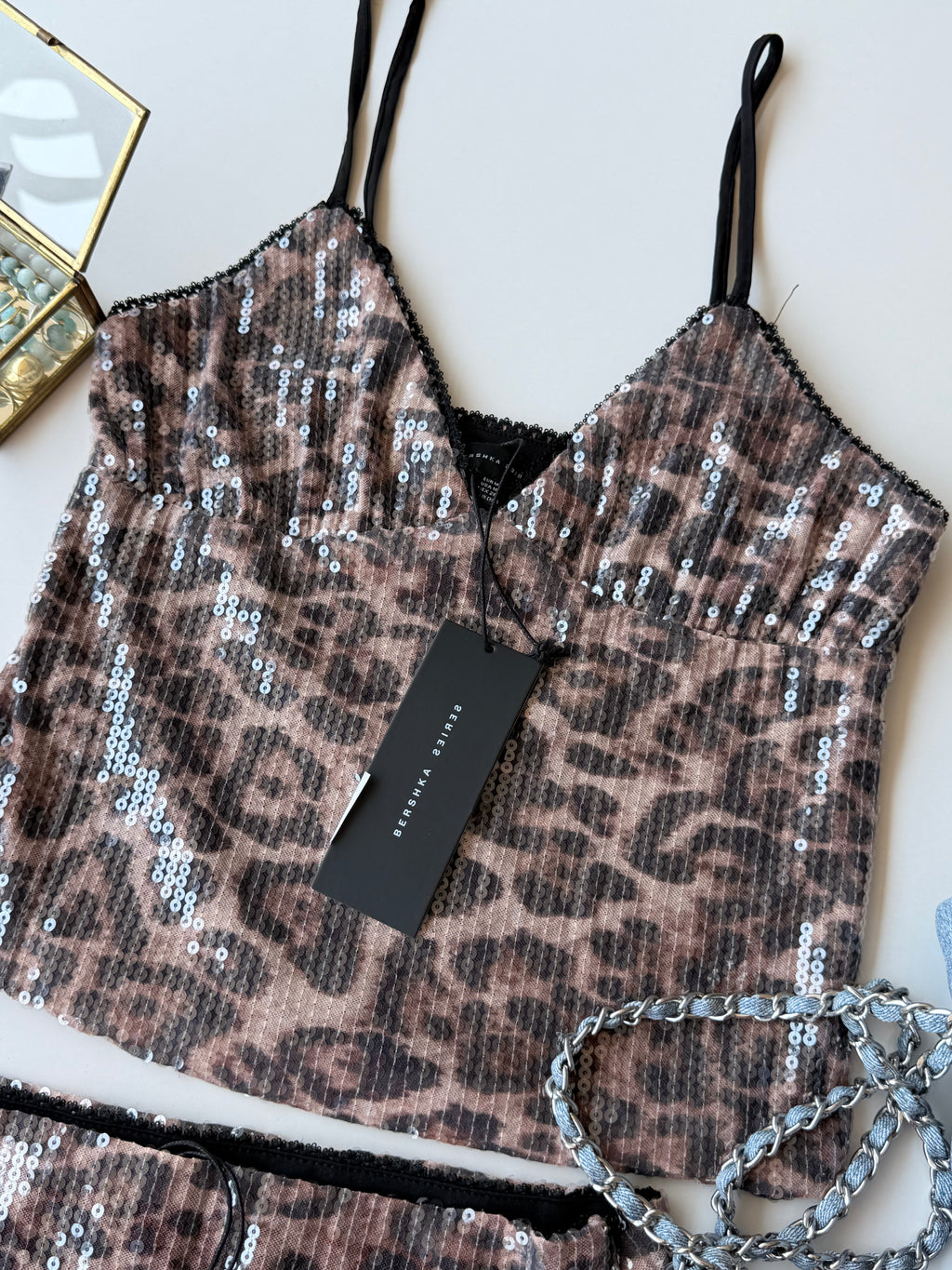 Conjunto BERSHKA de leopardo