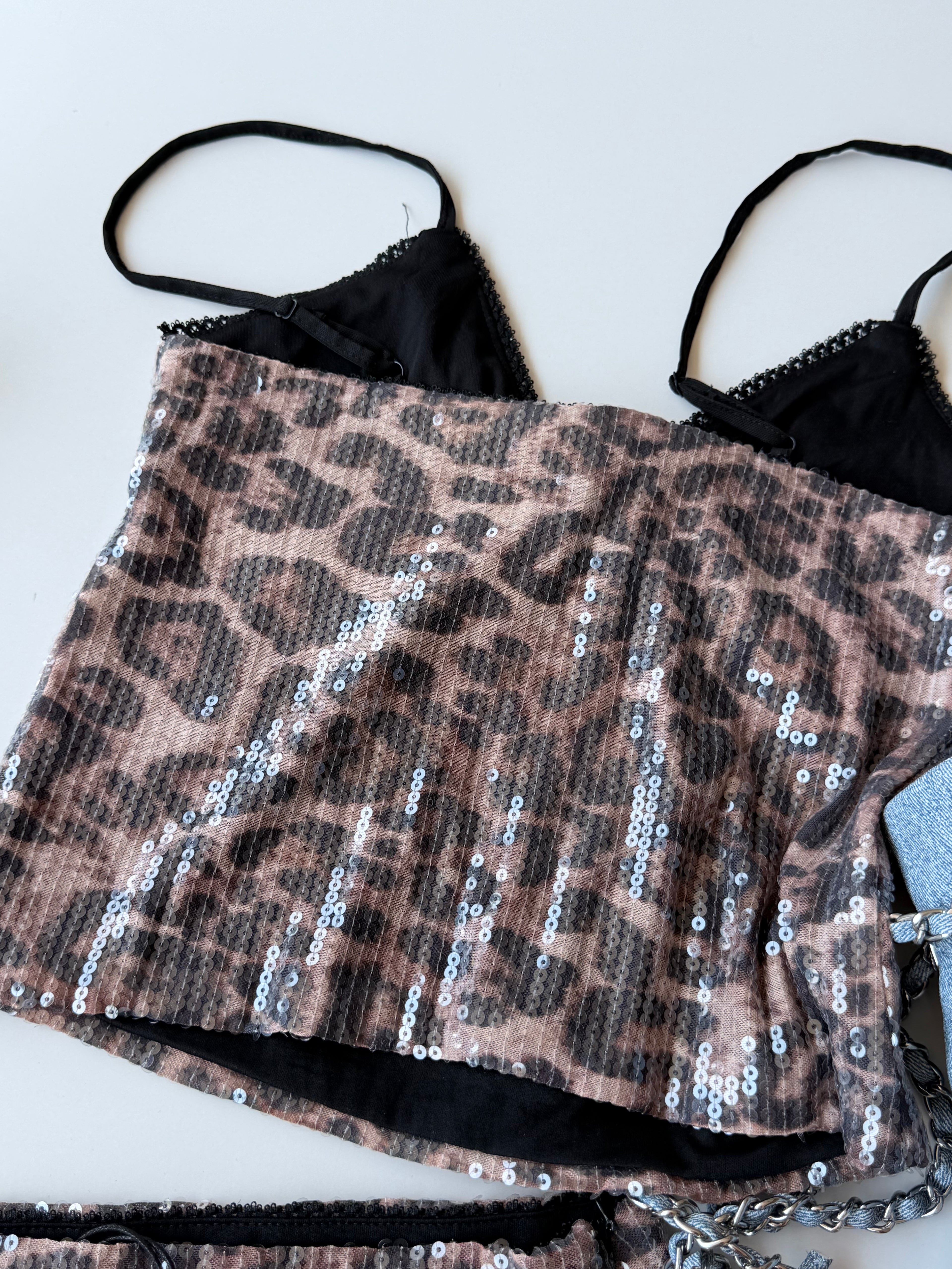 Conjunto BERSHKA de leopardo