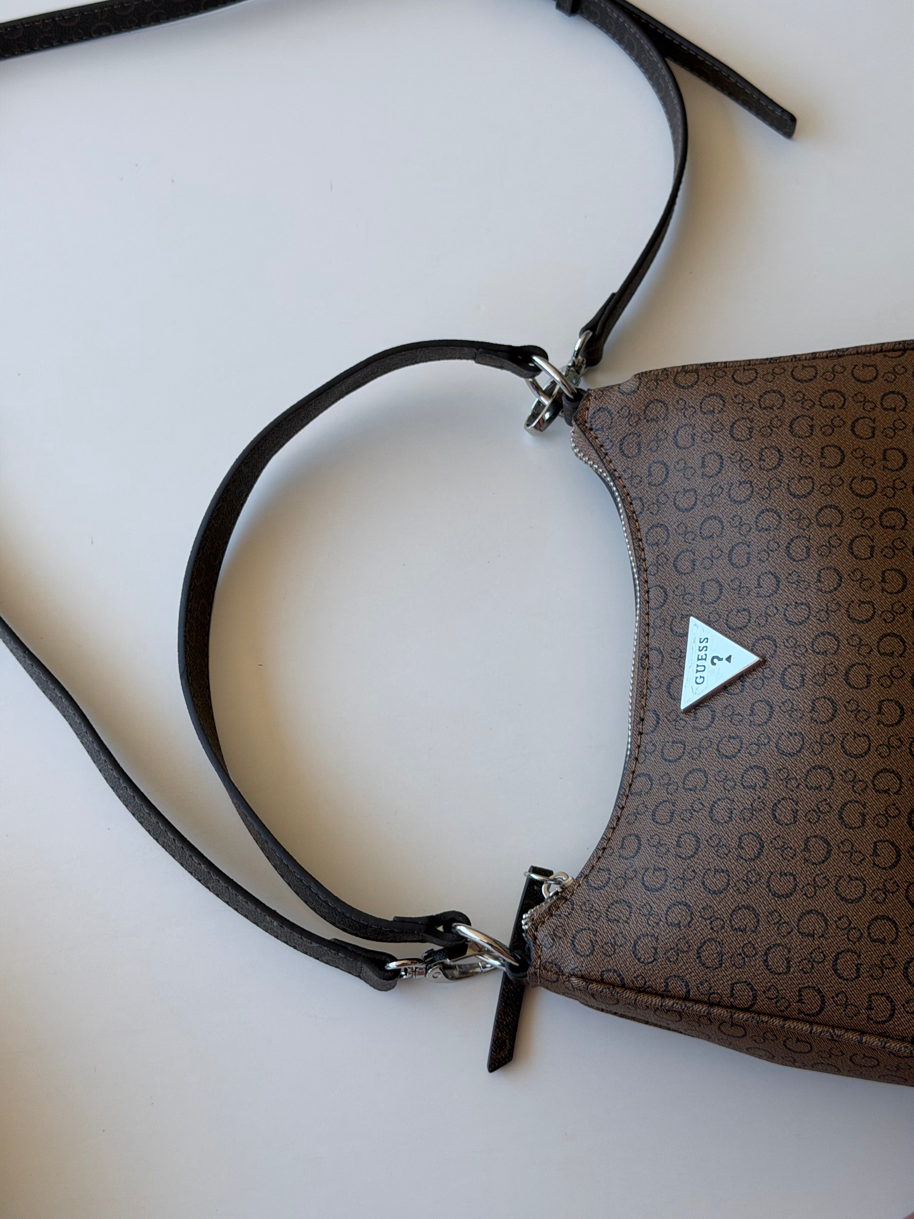 Bolsa Guess camel